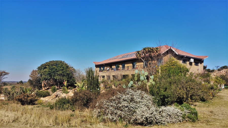 8 Bedroom Property for Sale in Rayton Gauteng