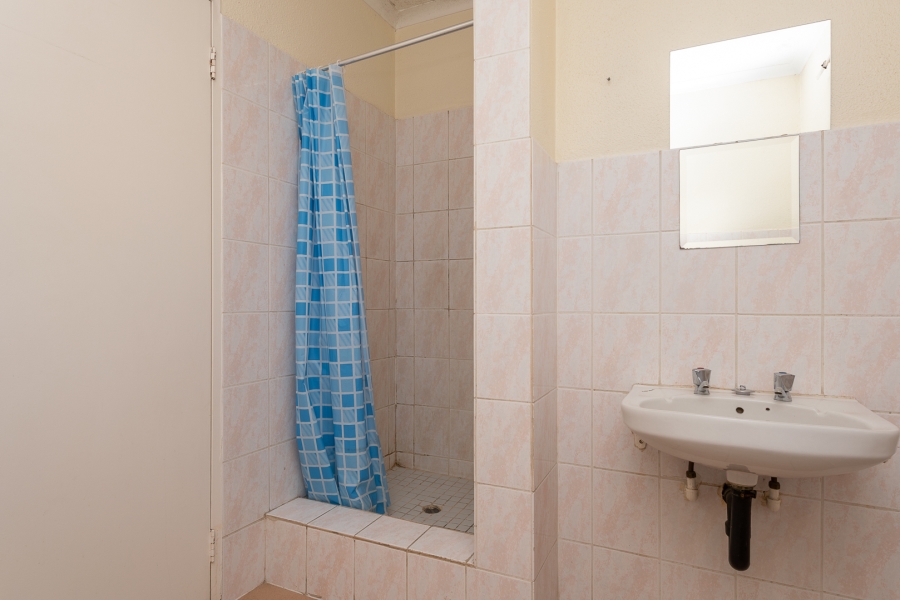 2 Bedroom Property for Sale in Linmeyer Gauteng