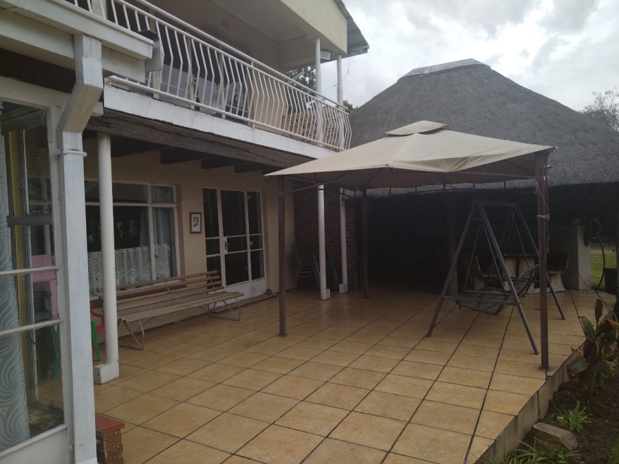 4 Bedroom Property for Sale in Lamontpark Gauteng