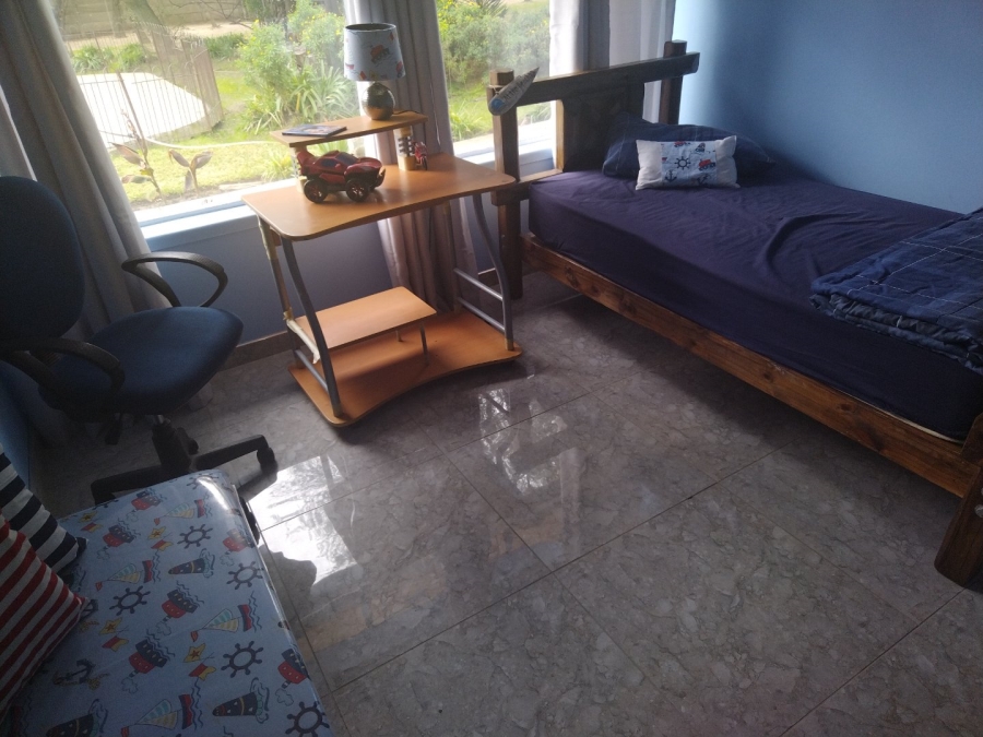 4 Bedroom Property for Sale in Lamontpark Gauteng