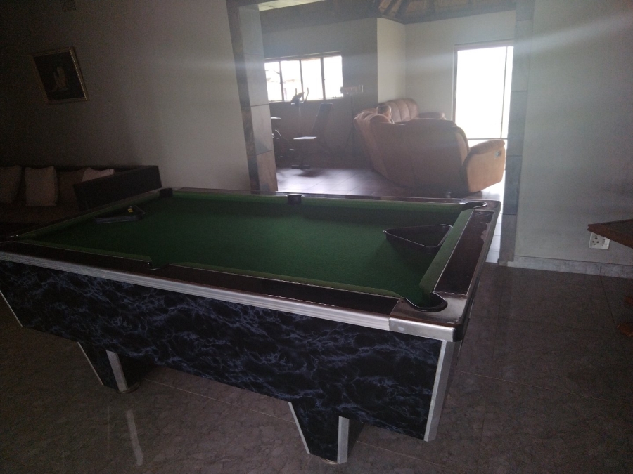 4 Bedroom Property for Sale in Lamontpark Gauteng