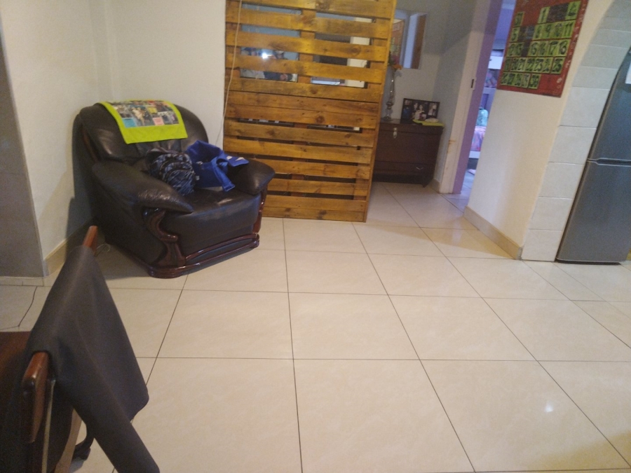 4 Bedroom Property for Sale in Lamontpark Gauteng