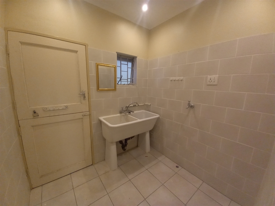 4 Bedroom Property for Sale in Garsfontein Gauteng