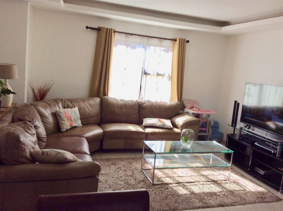 3 Bedroom Property for Sale in Blue Hills Gauteng