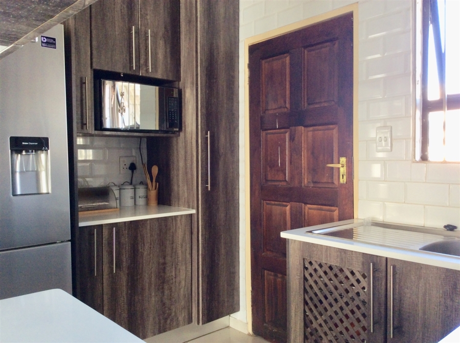 3 Bedroom Property for Sale in Blue Hills Gauteng