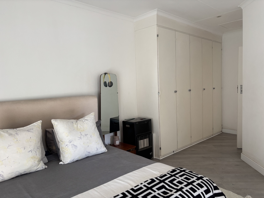 1 Bedroom Property for Sale in Illovo Gauteng