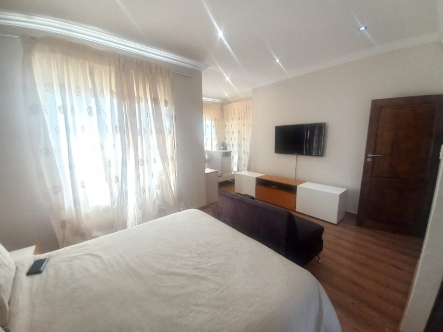 4 Bedroom Property for Sale in Vanderbijlpark SE 8 Gauteng