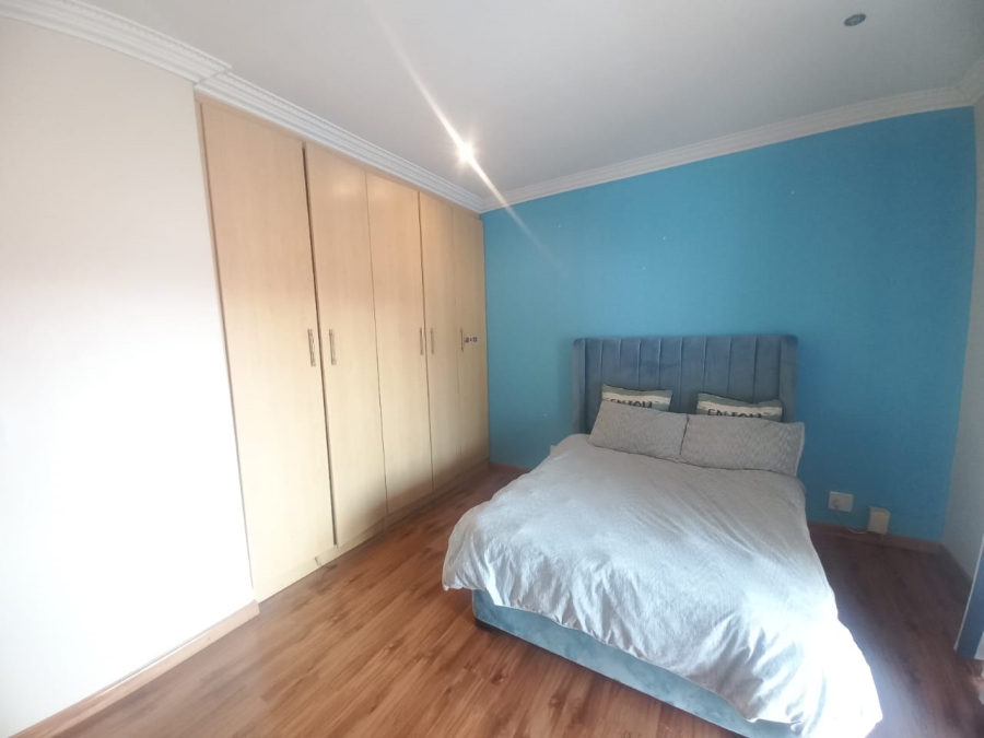 4 Bedroom Property for Sale in Vanderbijlpark SE 8 Gauteng