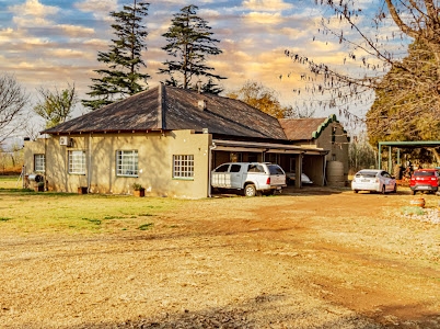 6 Bedroom Property for Sale in Eikenhof Gauteng