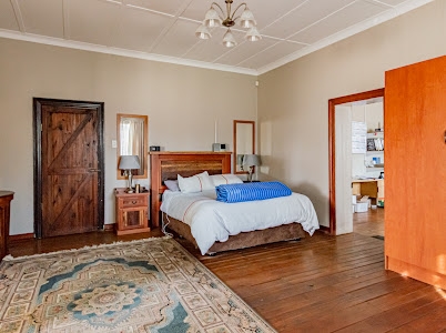 6 Bedroom Property for Sale in Eikenhof Gauteng