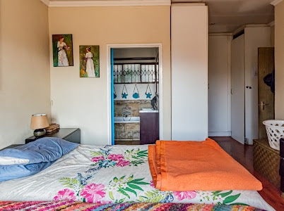 6 Bedroom Property for Sale in Eikenhof Gauteng