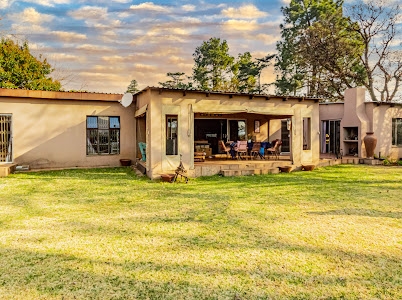 6 Bedroom Property for Sale in Eikenhof Gauteng