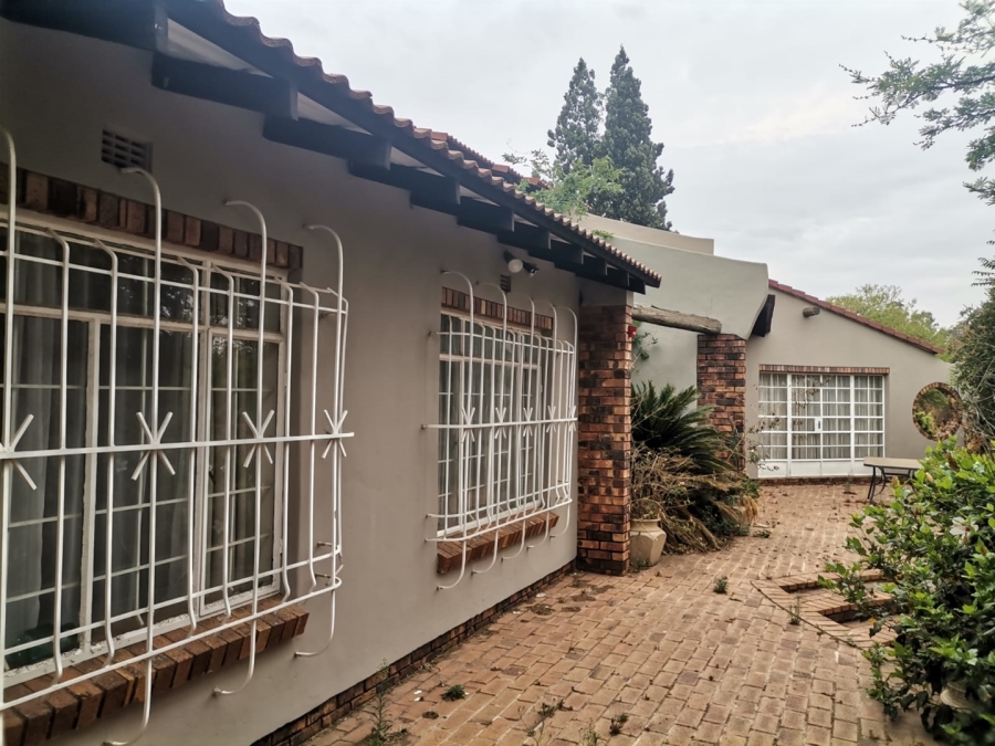 3 Bedroom Property for Sale in Golf View Gauteng