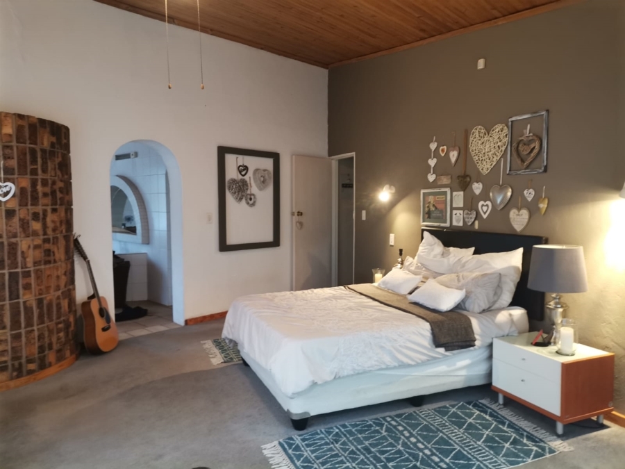 3 Bedroom Property for Sale in Golf View Gauteng