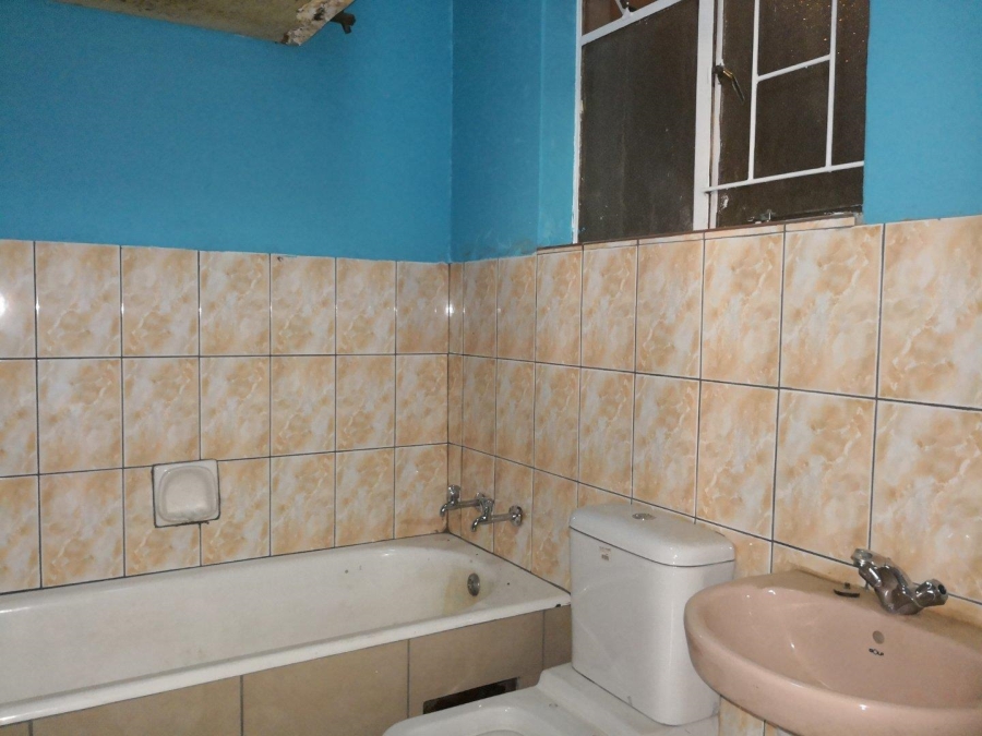 0 Bedroom Property for Sale in Laudium Gauteng