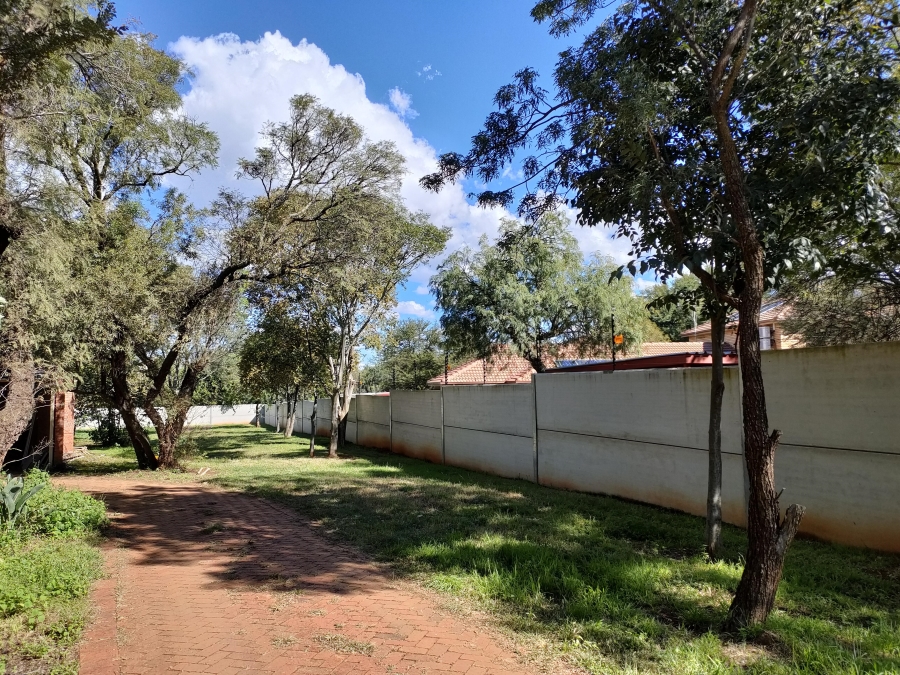 4 Bedroom Property for Sale in Raslouw Gauteng
