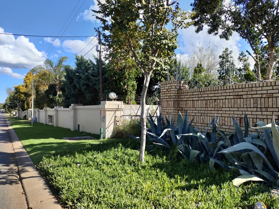 4 Bedroom Property for Sale in Raslouw Gauteng