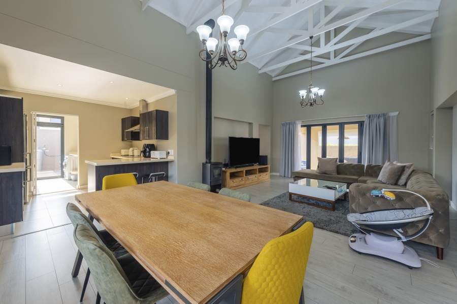 3 Bedroom Property for Sale in Copperleaf Estate Gauteng