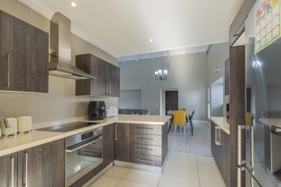 3 Bedroom Property for Sale in Copperleaf Estate Gauteng