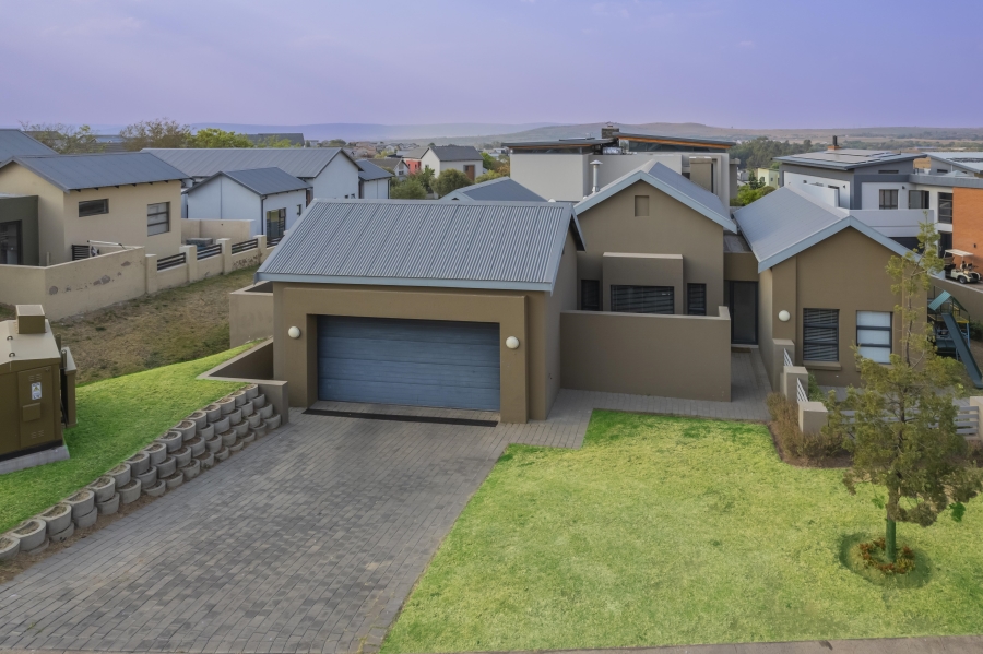 3 Bedroom Property for Sale in Copperleaf Estate Gauteng