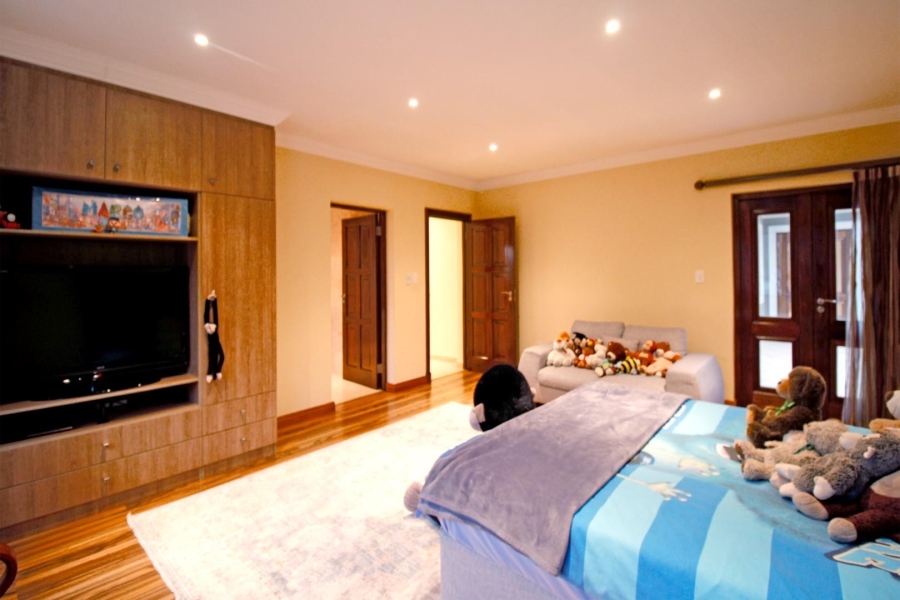 5 Bedroom Property for Sale in Bryanston Gauteng