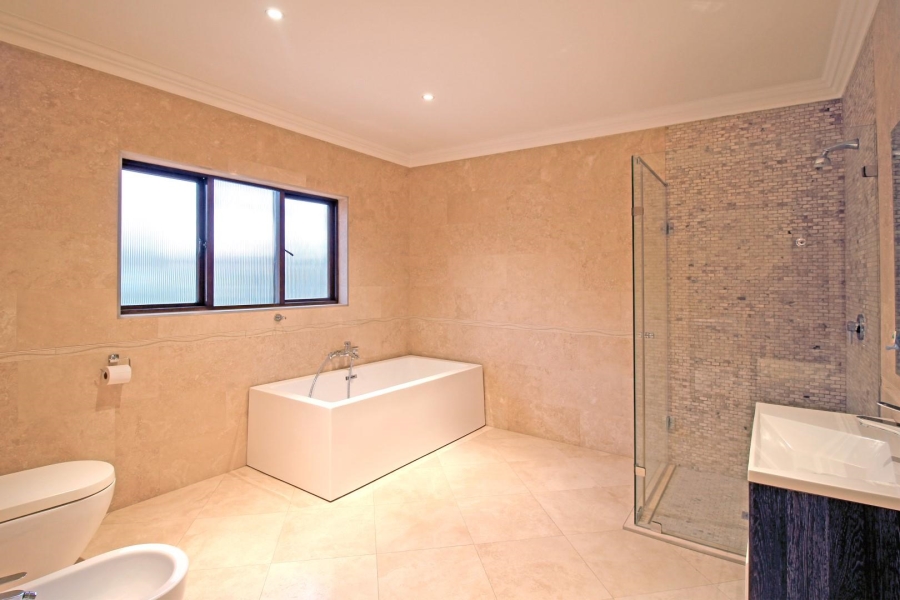 5 Bedroom Property for Sale in Bryanston Gauteng