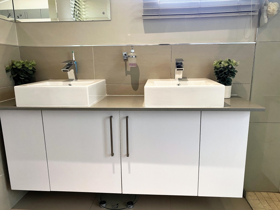 3 Bedroom Property for Sale in Copperleaf Estate Gauteng