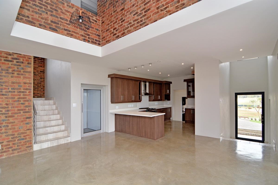 3 Bedroom Property for Sale in Copperleaf Estate Gauteng