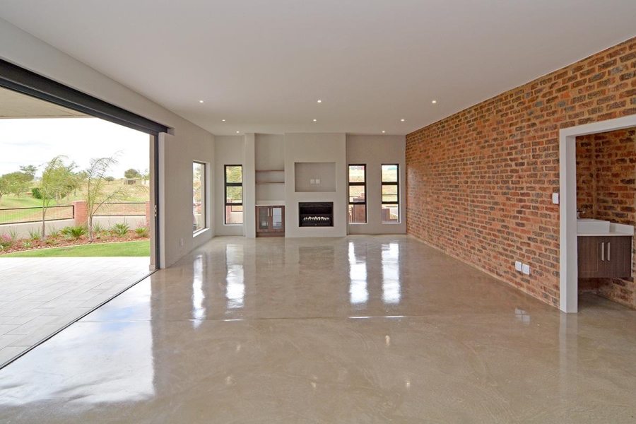 3 Bedroom Property for Sale in Copperleaf Estate Gauteng