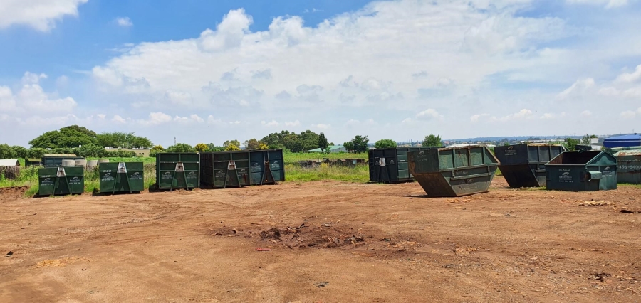 Commercial Property for Sale in Meadowdale Gauteng