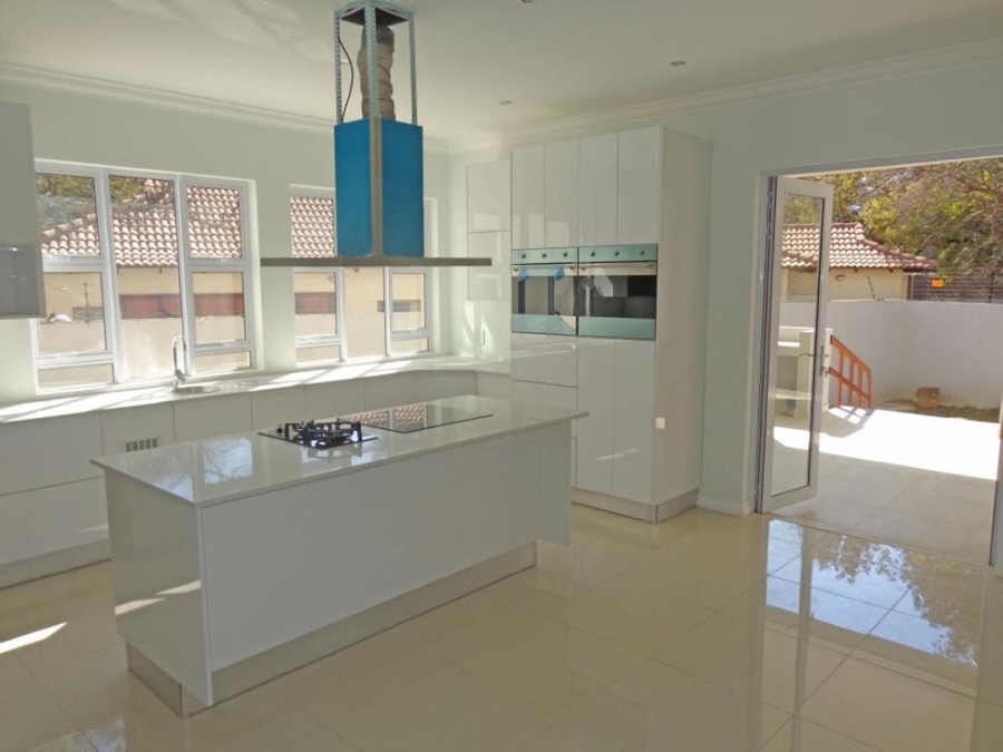 5 Bedroom Property for Sale in Bryanston Gauteng