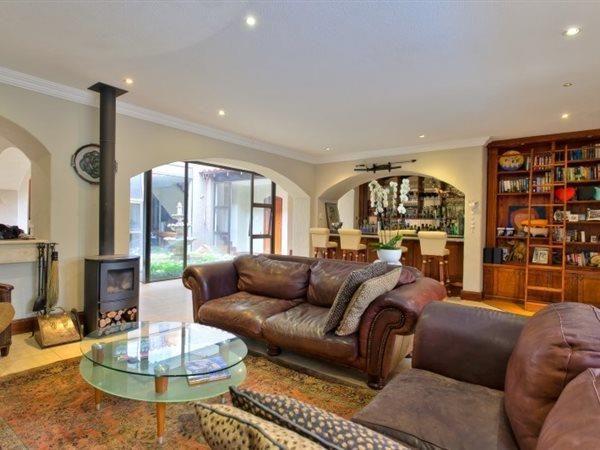 5 Bedroom Property for Sale in Sandown Gauteng