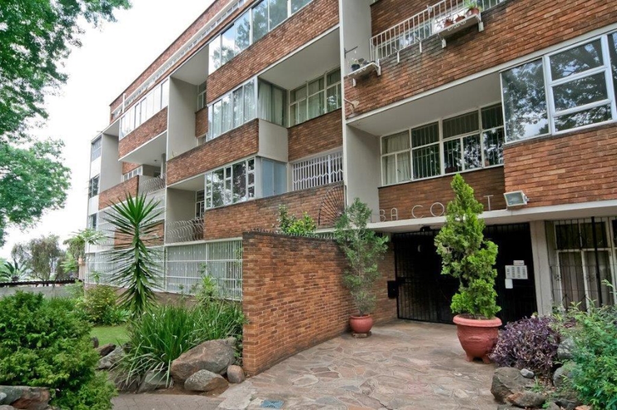 1 Bedroom Property for Sale in Cyrildene Gauteng