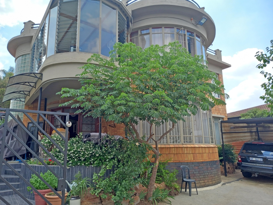 4 Bedroom Property for Sale in Orange Grove Gauteng