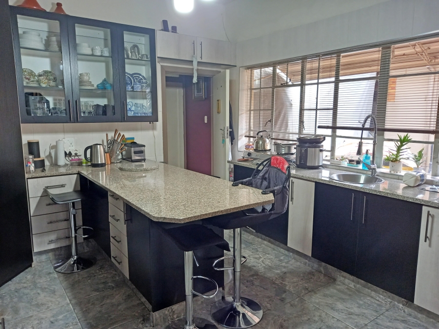 4 Bedroom Property for Sale in Orange Grove Gauteng