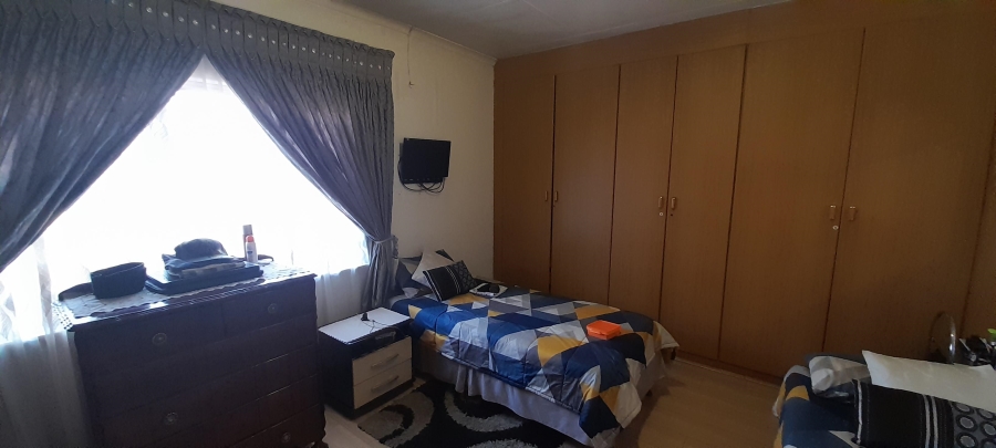 3 Bedroom Property for Sale in Lenasia Gauteng