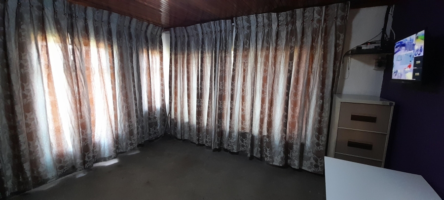 4 Bedroom Property for Sale in Lenasia Gauteng