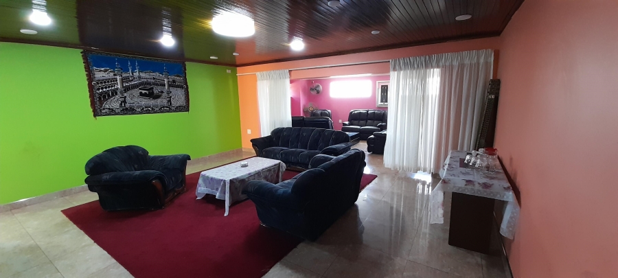 4 Bedroom Property for Sale in Lenasia Gauteng