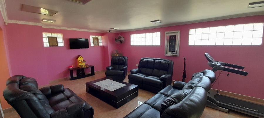 4 Bedroom Property for Sale in Lenasia Gauteng