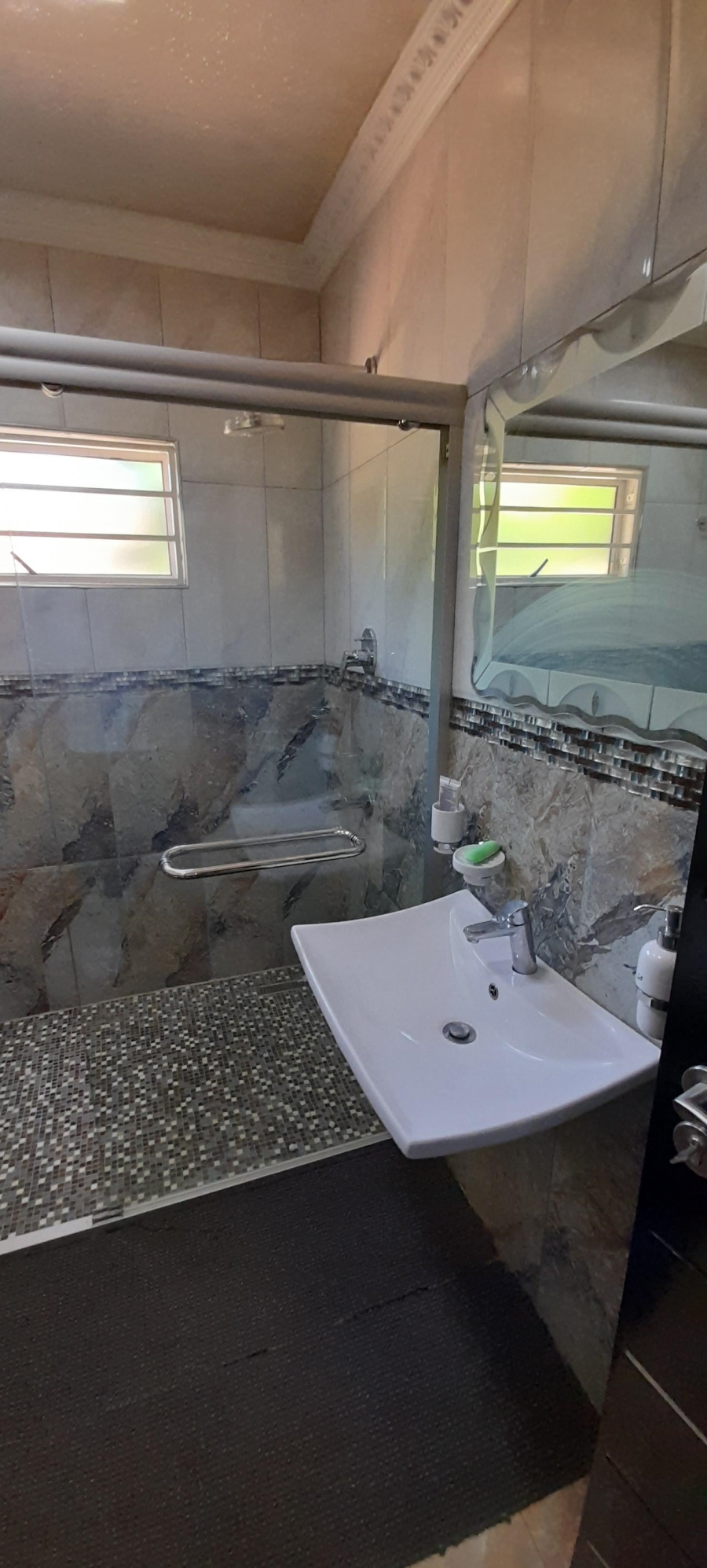 4 Bedroom Property for Sale in Lenasia Gauteng