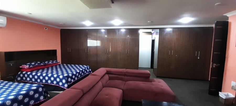 4 Bedroom Property for Sale in Lenasia Gauteng