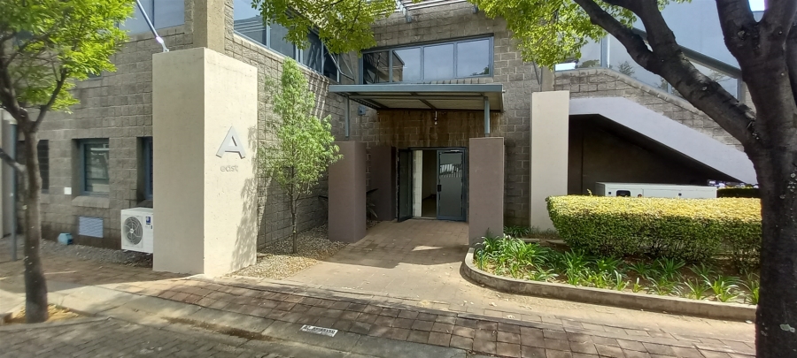 To Let Commercial Property for Rent in Randjespark Gauteng
