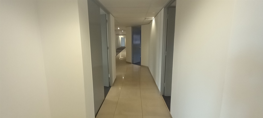 To Let Commercial Property for Rent in Randjespark Gauteng