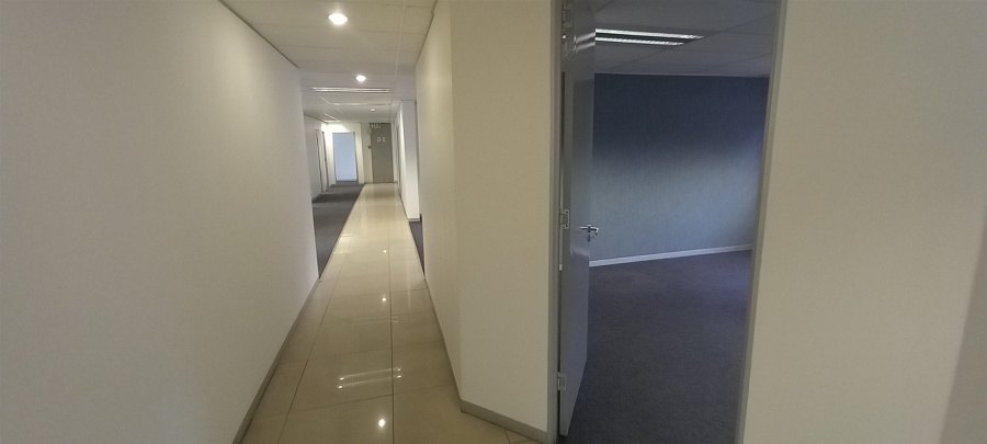 To Let Commercial Property for Rent in Randjespark Gauteng