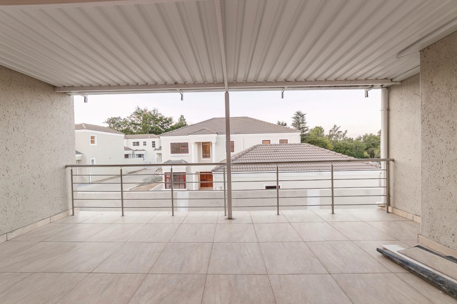 3 Bedroom Property for Sale in Petervale Gauteng