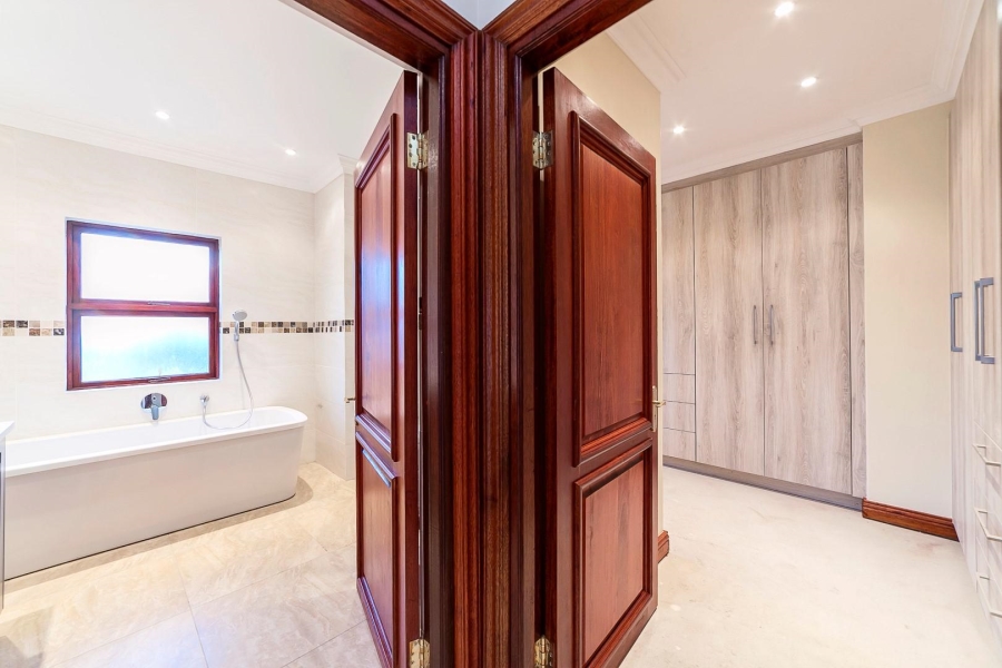 3 Bedroom Property for Sale in Petervale Gauteng