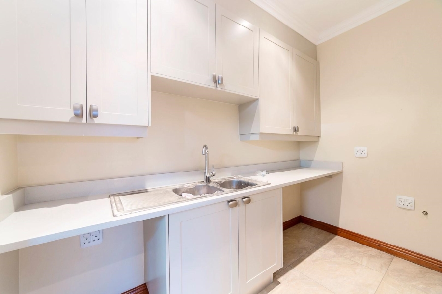 3 Bedroom Property for Sale in Petervale Gauteng