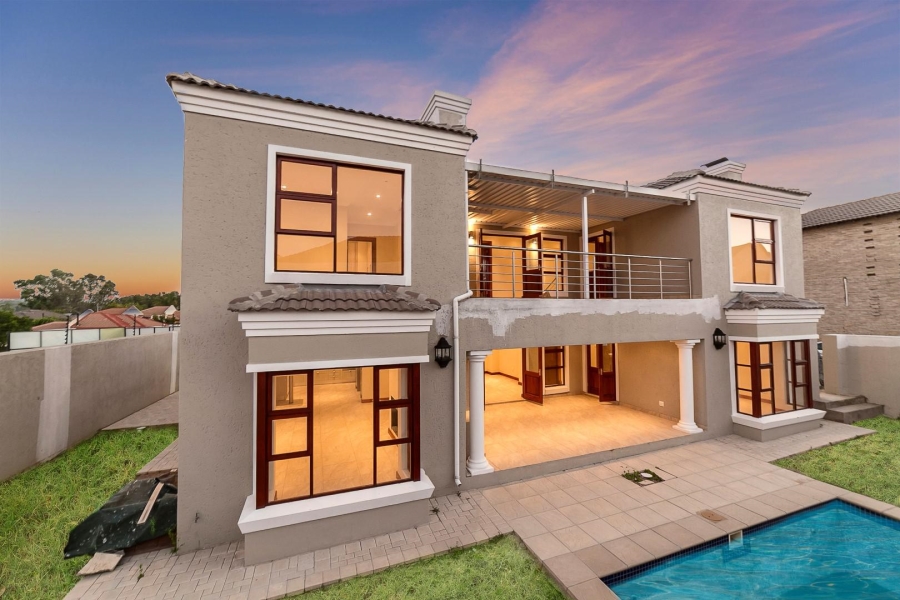 3 Bedroom Property for Sale in Petervale Gauteng
