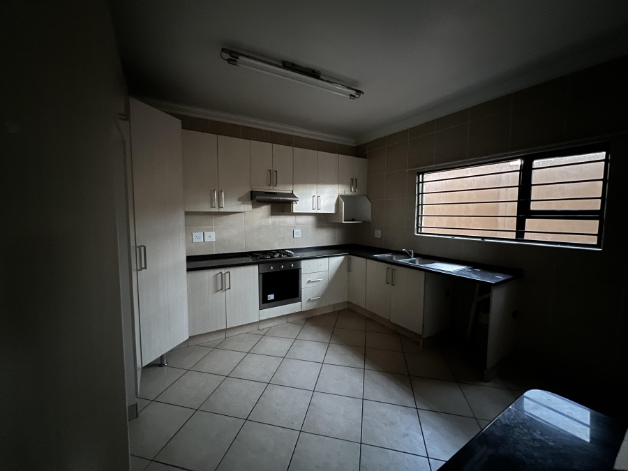 16 Bedroom Property for Sale in Marlboro Gardens Gauteng