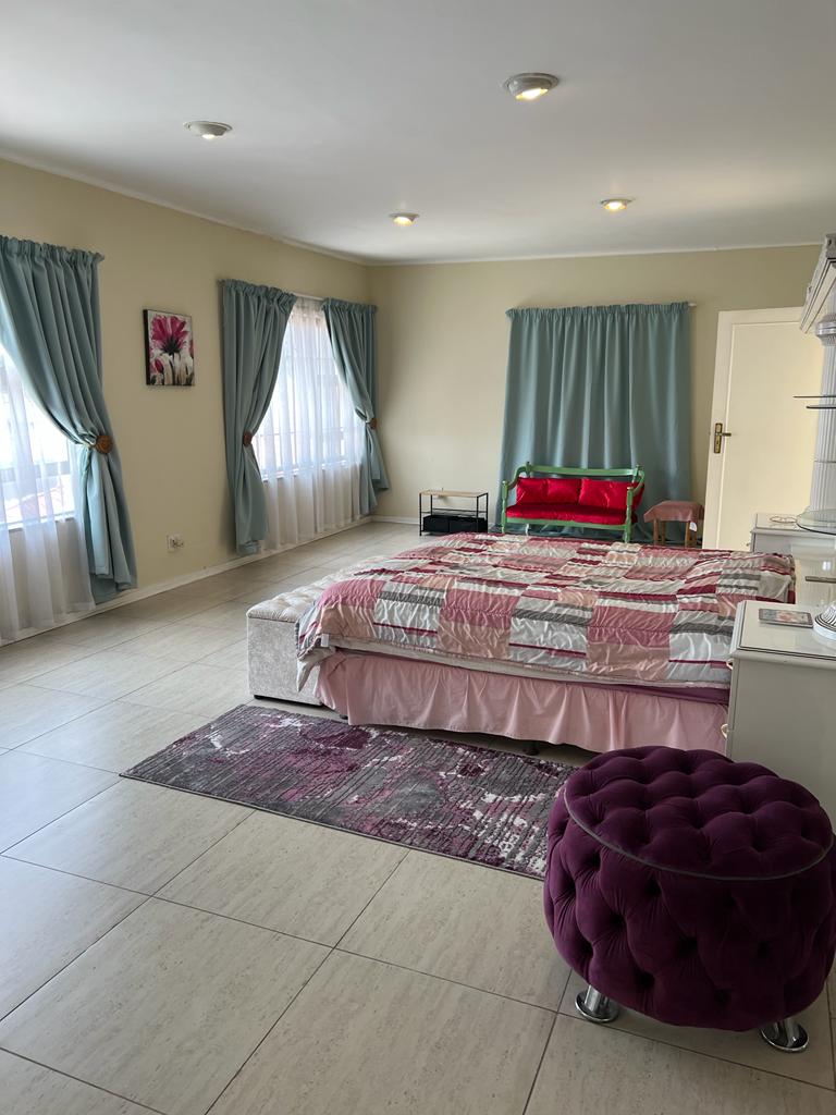 6 Bedroom Property for Sale in Bedfordview Gauteng